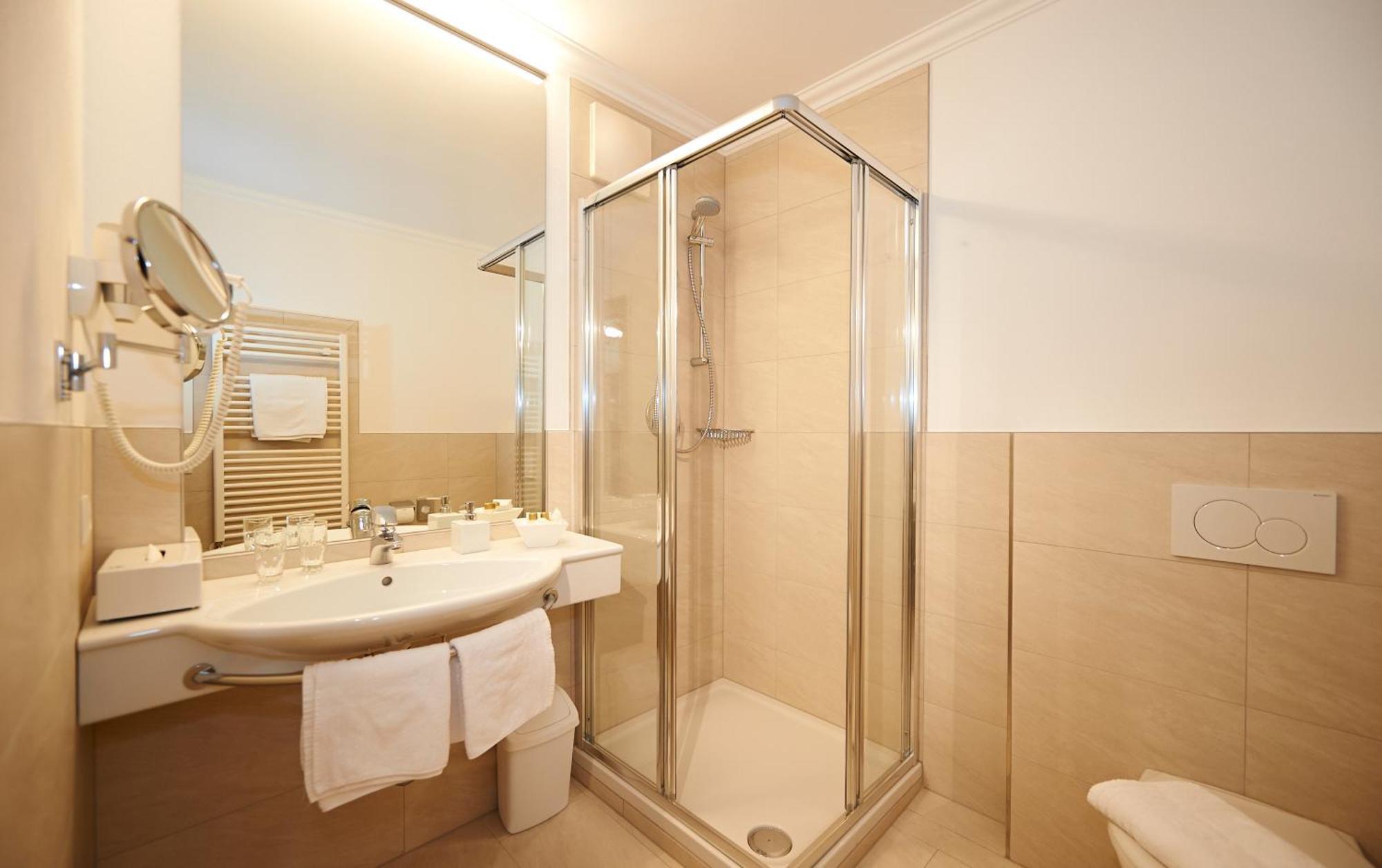 Hotel Waidmannsheil Flachau Habitación foto